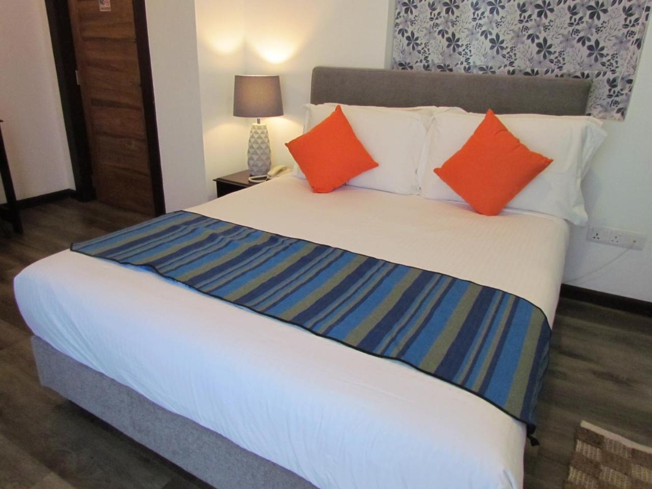 Kmc Villa Dehiwala-Mount Lavinia Ngoại thất bức ảnh