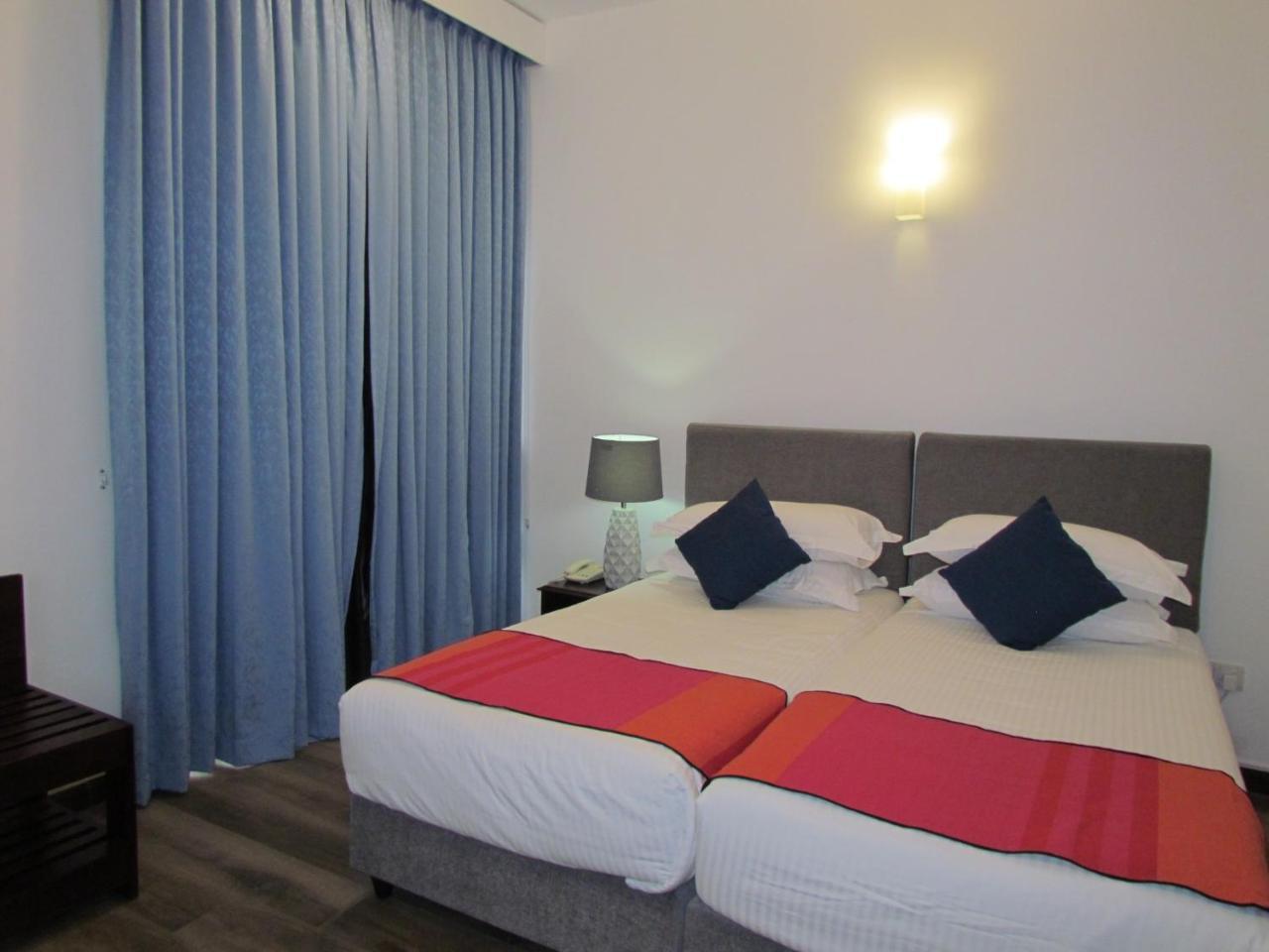 Kmc Villa Dehiwala-Mount Lavinia Ngoại thất bức ảnh